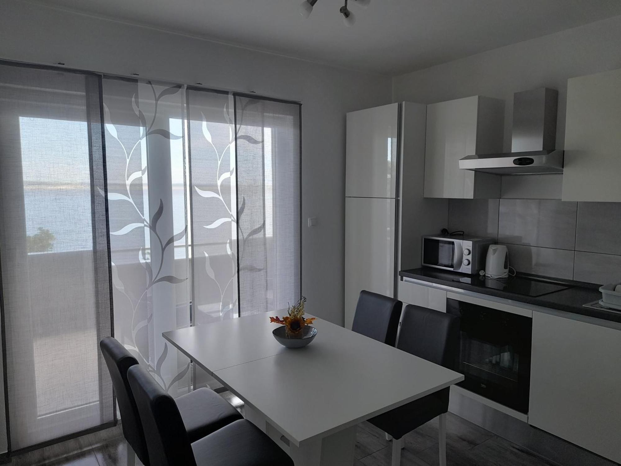 Apartmani Antea Starigrad Paklenica Bilik gambar