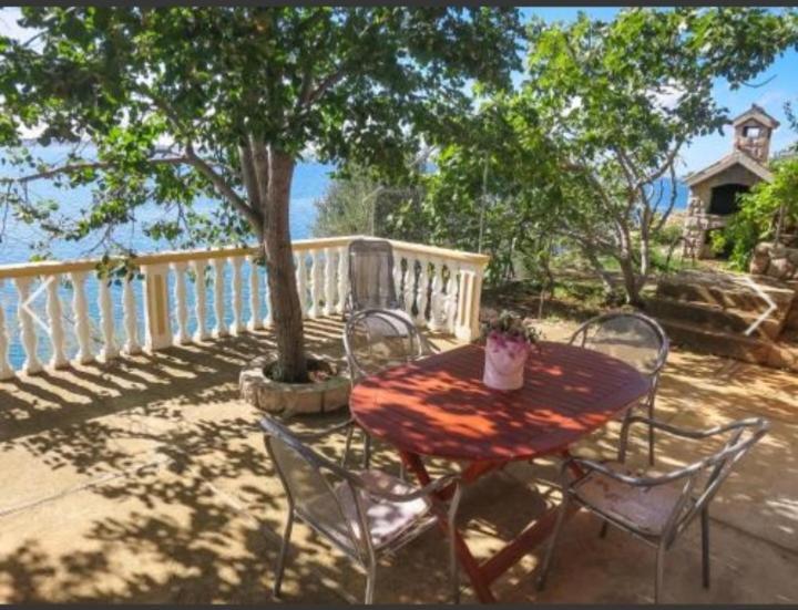 Apartmani Antea Starigrad Paklenica Bilik gambar